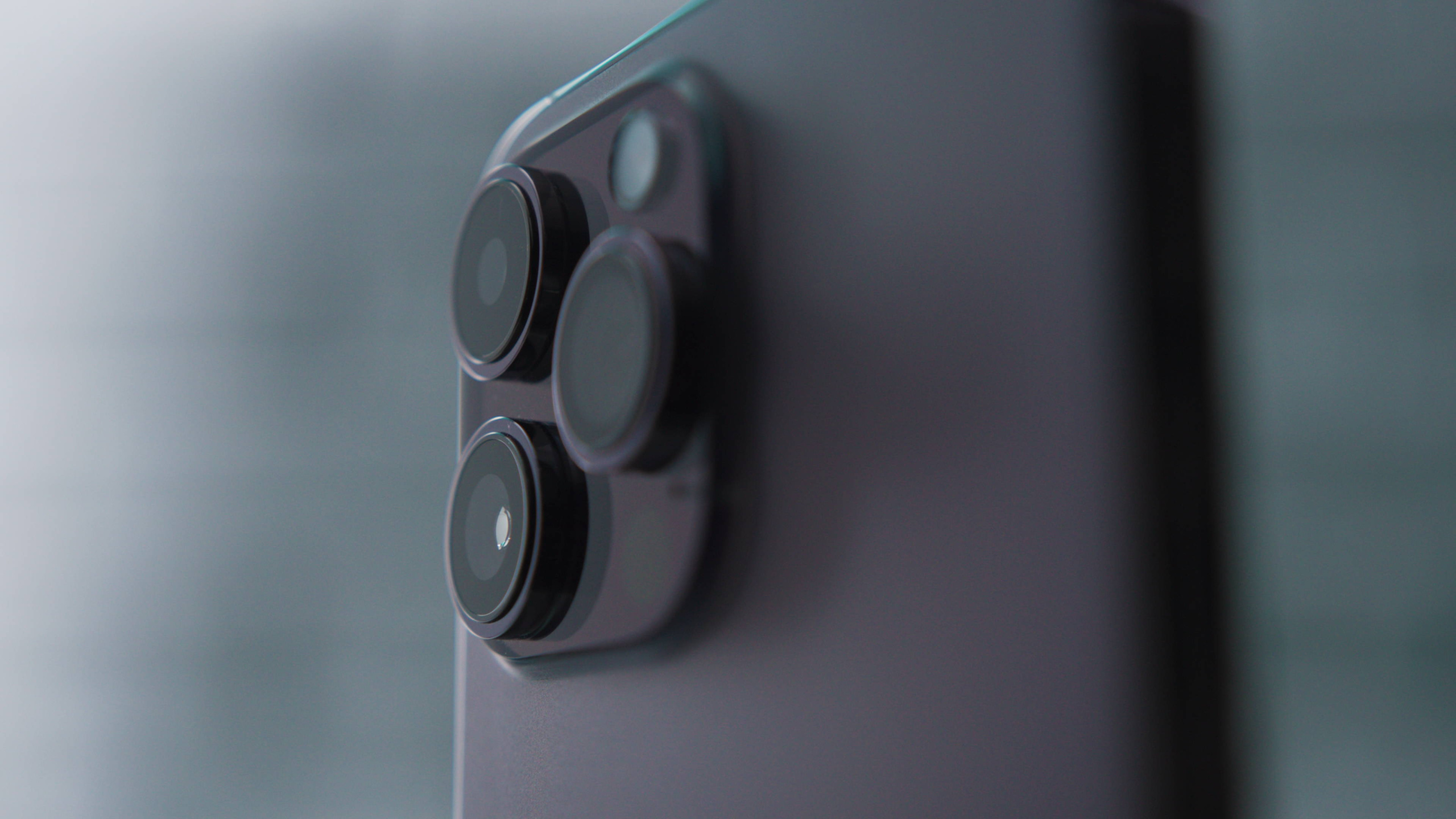 The Pro Model of iPhone 15 Boasts Titanium Build and Cutting-Edge Cameras