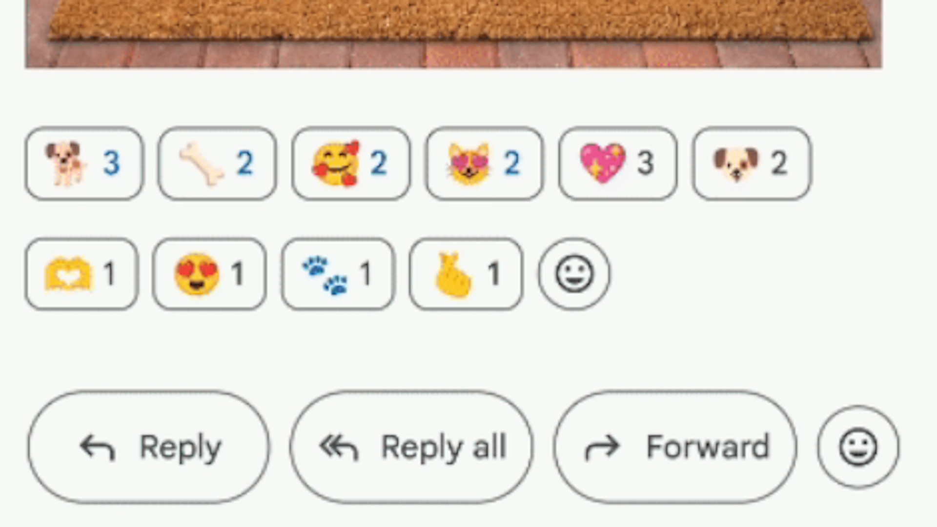 Gmail frees you from unnecessary replies to emails by adding reactions with emoticons