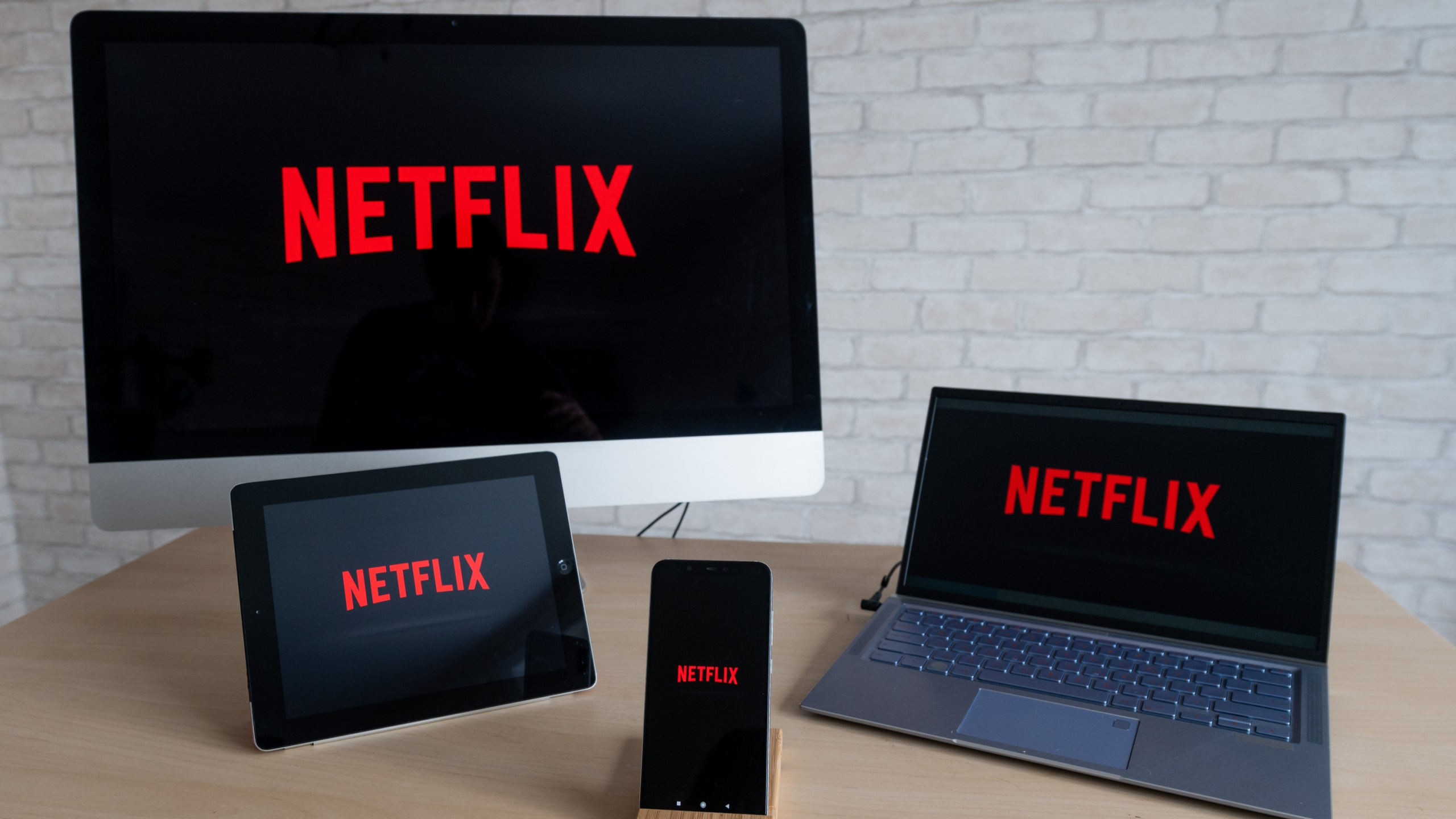 Netflix plans to raise the price of its services, but is reportedly waiting for the actors’ strike to end first